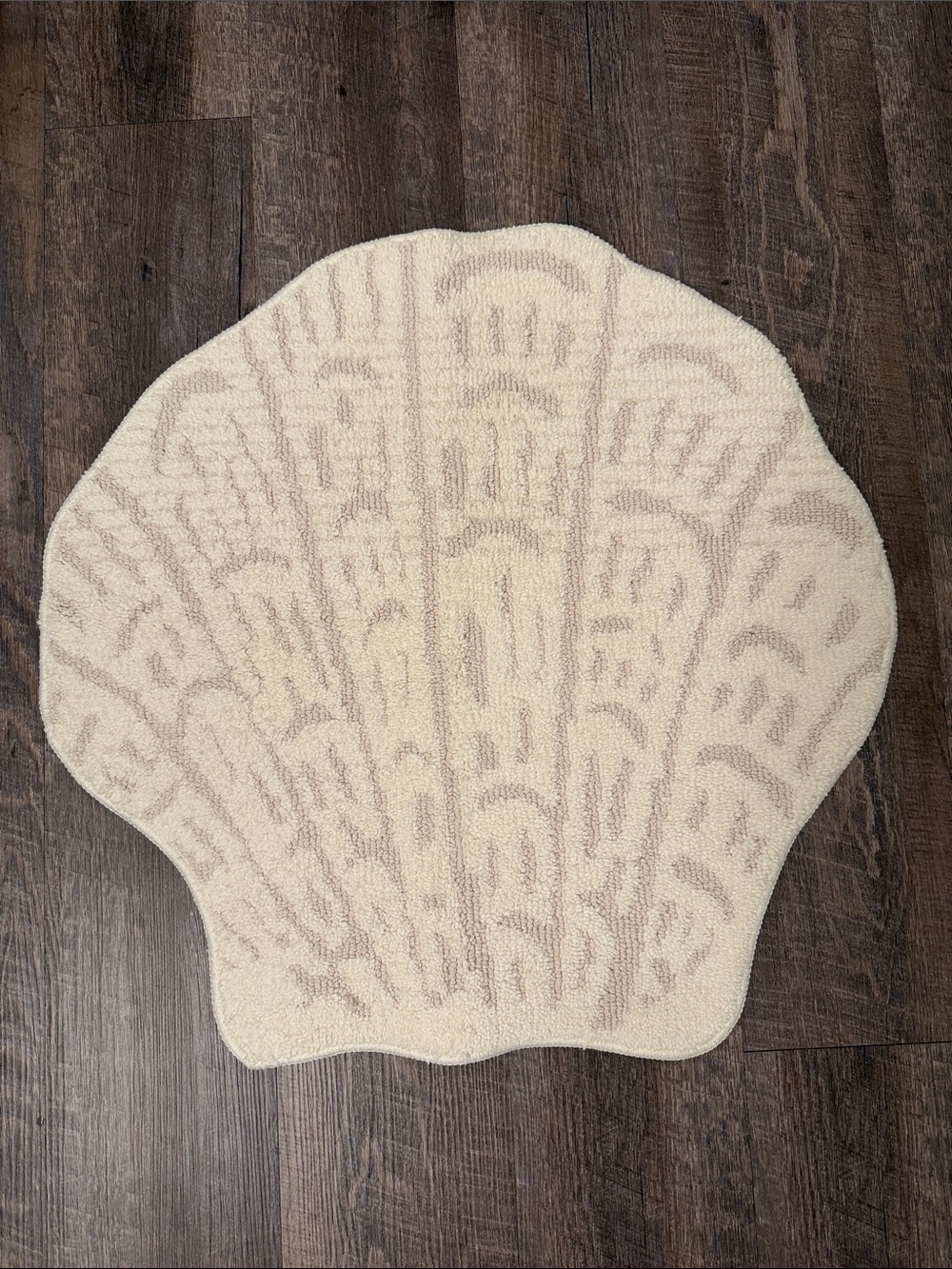 Threshold seashell bath mat